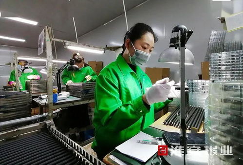 咱們的小長假 他們的工作日