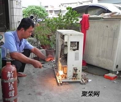上海專業(yè)家用 商用柜機 掛機空調(diào)維修加氟